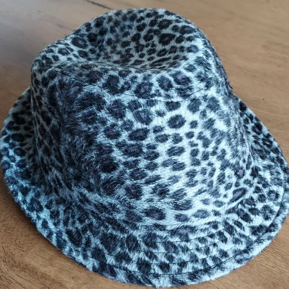 Source Unknown | Accessories | Leopard Print Hat | Poshmark